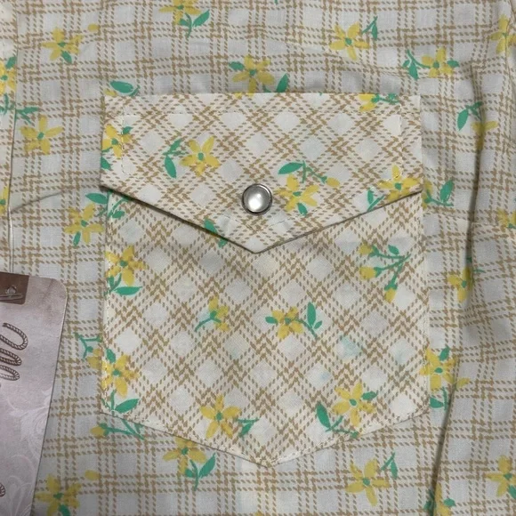 Wrangler Women’s Long Sleeve Button Snap Blouse Yellow Plaid Floral NWT Size S - Picture 6 of 11